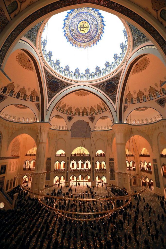 La Mezquita más grande de Asia menor