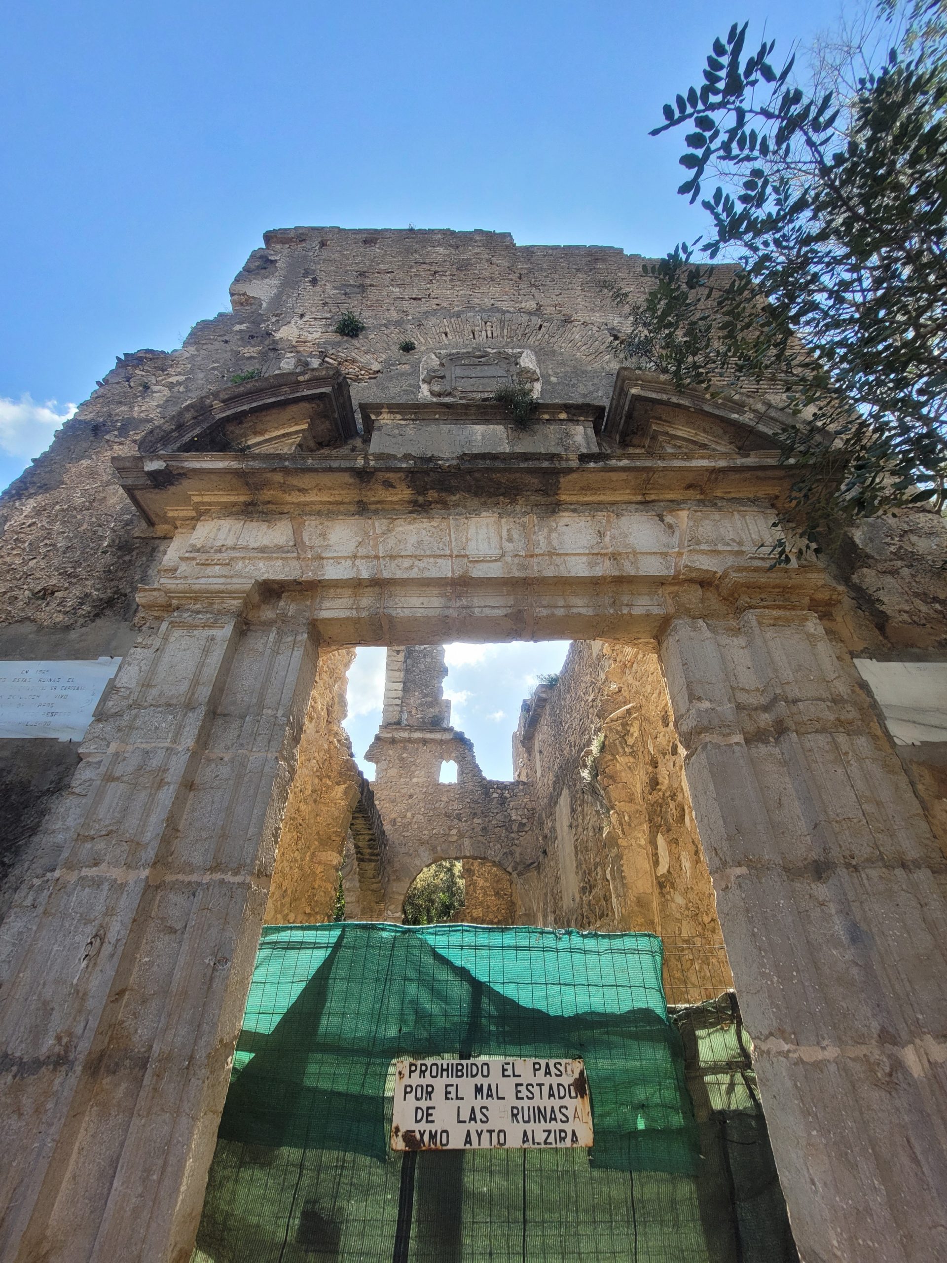 Portón Monasterio Santa María La Murta
