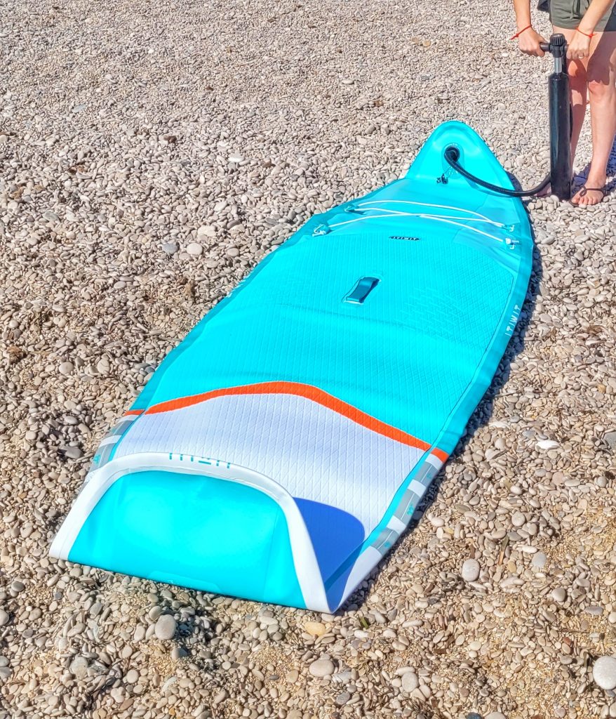 Hinchando Tabla de Paddle Surf