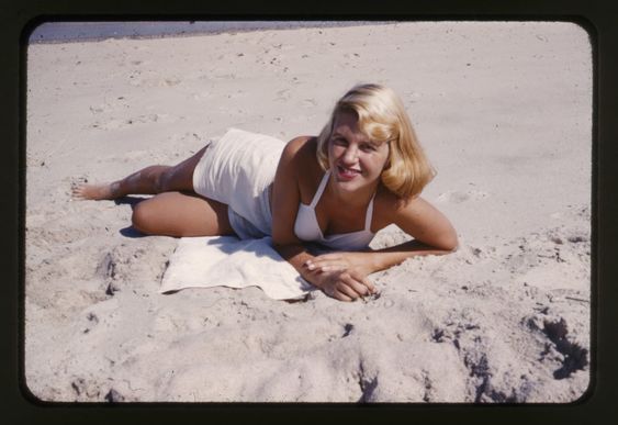 Sylvia Plath de Vacaciones en la Playa
