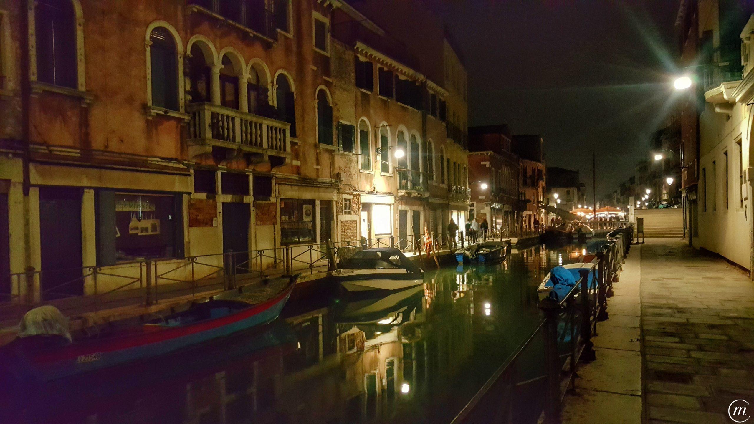 Calles de Venecia de Noche