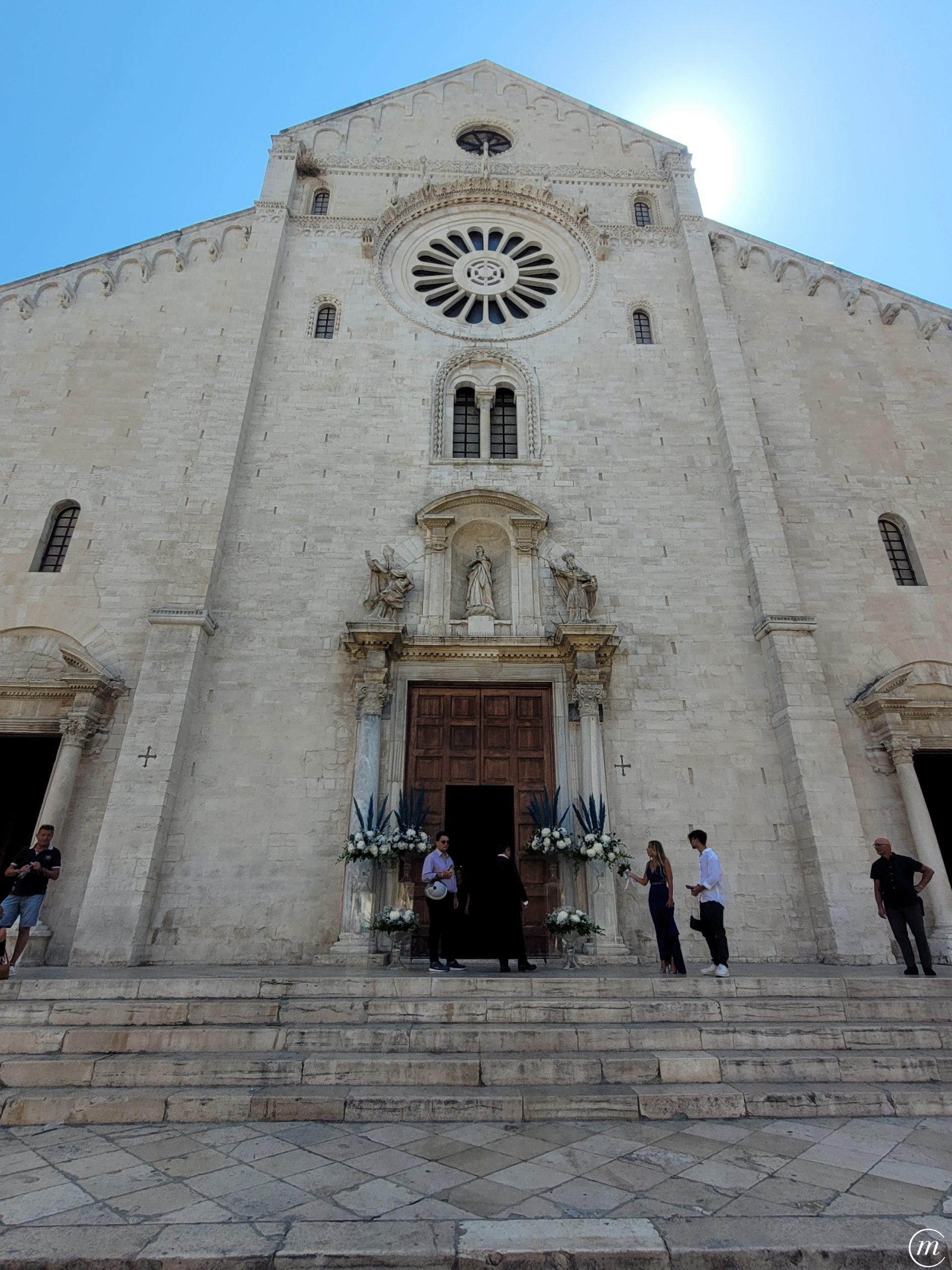 Entrada Catedral de Bari