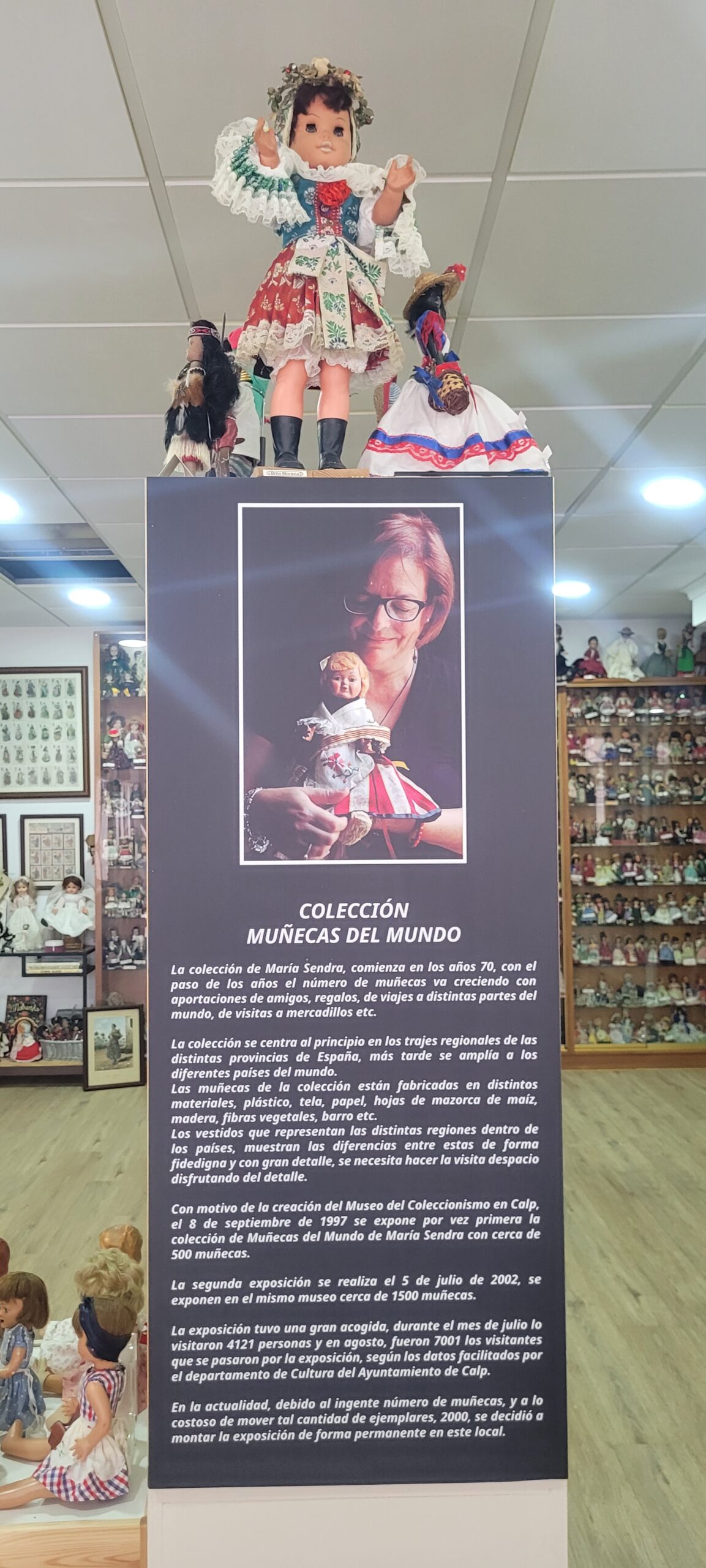 Muestra  Muñecas del Mundo