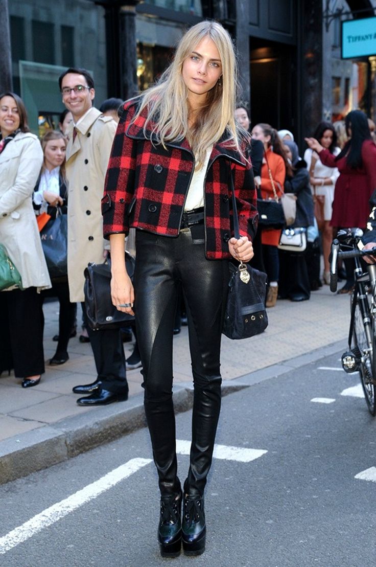 Cara Delevigne Look