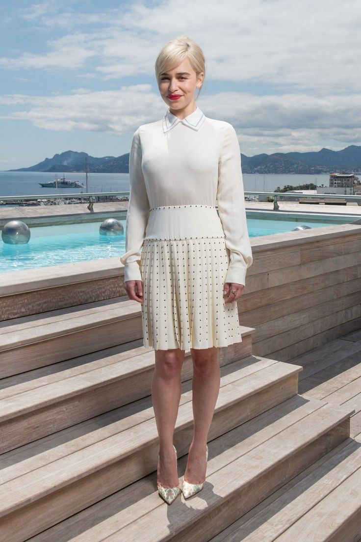 Look Emilia Clark